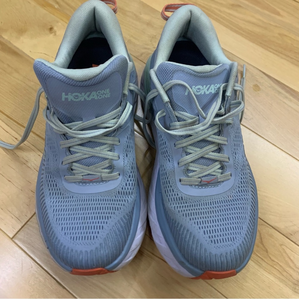 Hoka One One sz 8, Light Blue, GUC